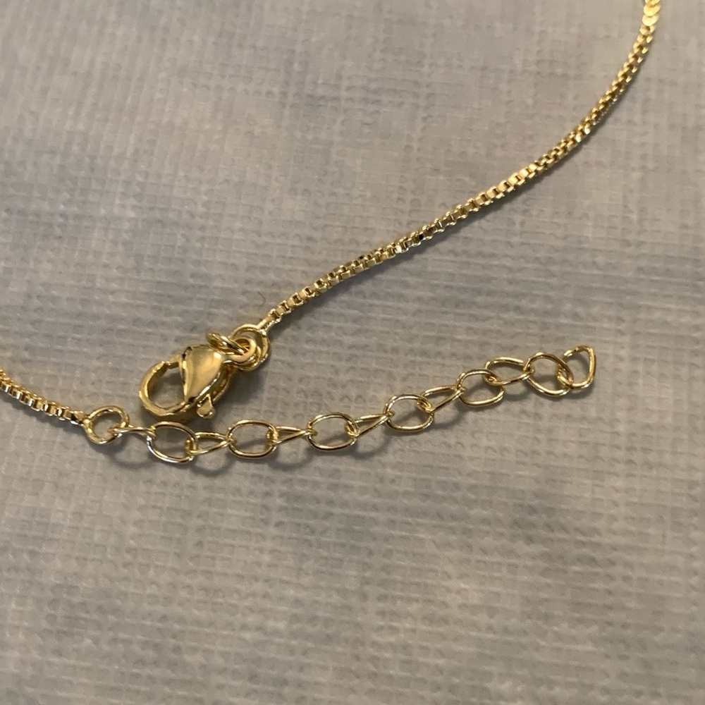 Letter “R” Pendant on Gold Colour Chain - Picture 2 of 4